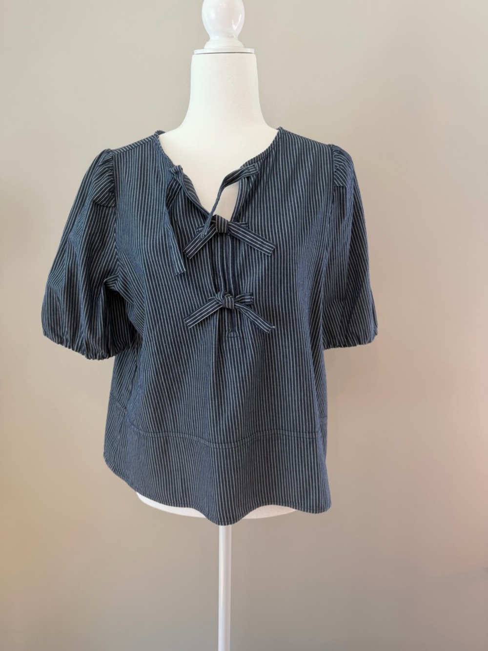 NWT Ann Taylor LOFT Blue Striped Bow Top Shirt Blouse size medium